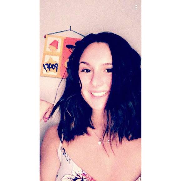 See anything you like? Make an offer! - Picture 2 of 7